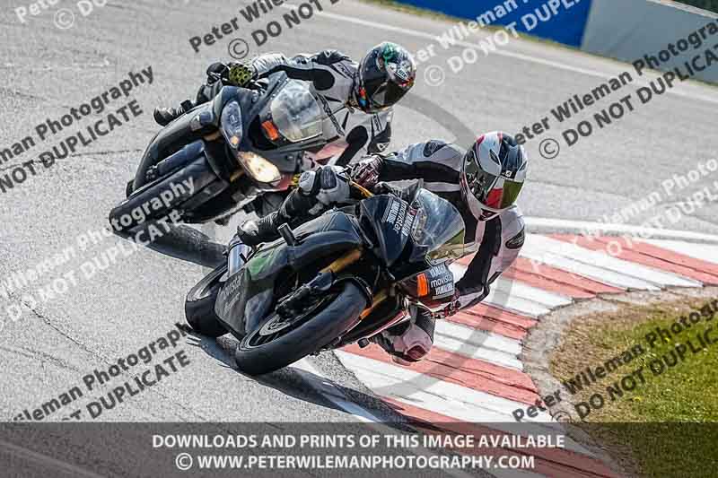 donington no limits trackday;donington park photographs;donington trackday photographs;no limits trackdays;peter wileman photography;trackday digital images;trackday photos